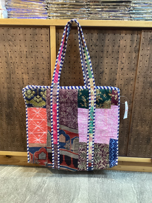Patch tote bag